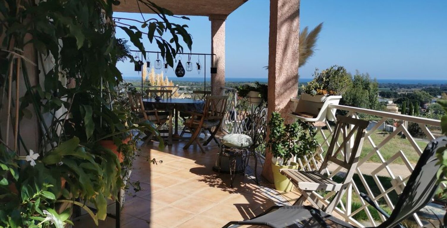 Villa F4 duplex vide Castellare plaine — photo 1