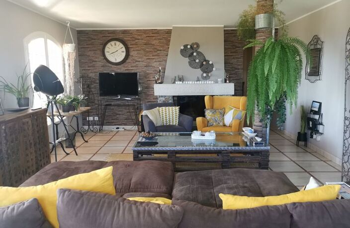 Villa F4 duplex vide Castellare plaine — photo 2