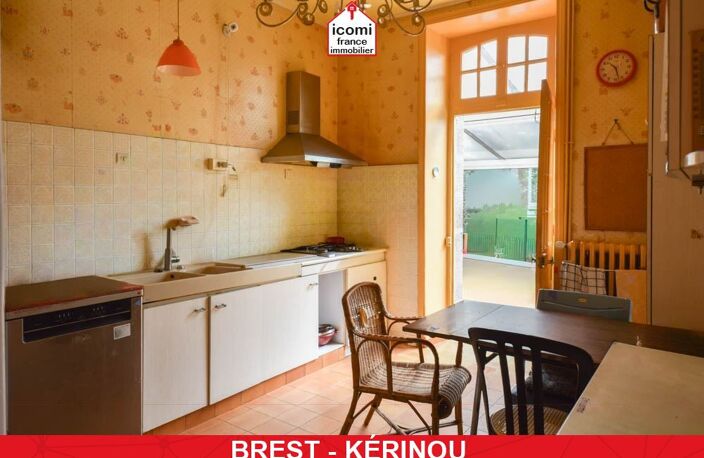 FINISTERE - Brest (29200) - A VENDRE - MAISON DE 268M2  A RENOVER - 8 CHAMBRES - 2 CAVES - JARDIN CLOS ARBORE DE 1250M² - PSCINE - POSSIBILITE DE CREER PLUSIEURS APPARTEMENTS — photo 2
