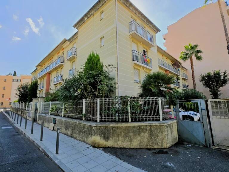 VALROSE/ST MAURICE - STUDIO 21m² — photo 1