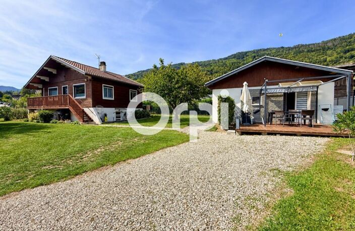 Ensemble immobilier avec habitation principale, dépendance et revenu locatif – Terrain de 1 004 m²

ALLEVARD-LES-BAINS – 38580 — photo 2