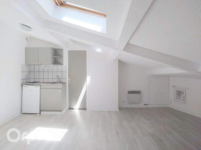 Proche de la place de Jaude, appartement à Louer - T2 en DUPLEX — photo du bien