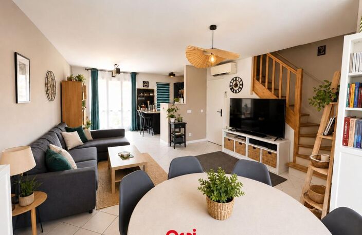 Maison familiale 3 chambres, village de La Valentine, garage avec mezzanine, stationnement — photo 2