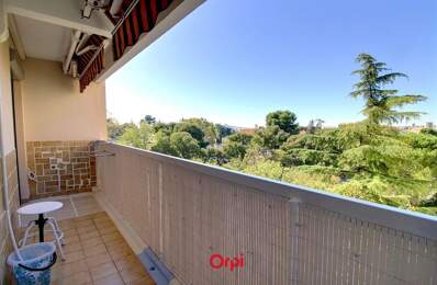 Appartement À Vendre — photo du bien