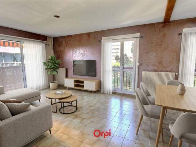 Appartement À Vendre — photo du bien