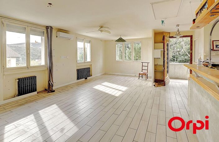 Saint-Joseph – Maison 74 m² avec sous-sol complet et fort potentiel — photo 4