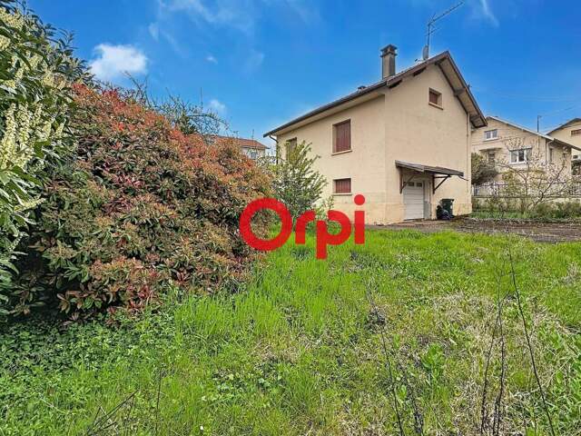 Belle maison avec potentiel d'aménagement — photo du bien
