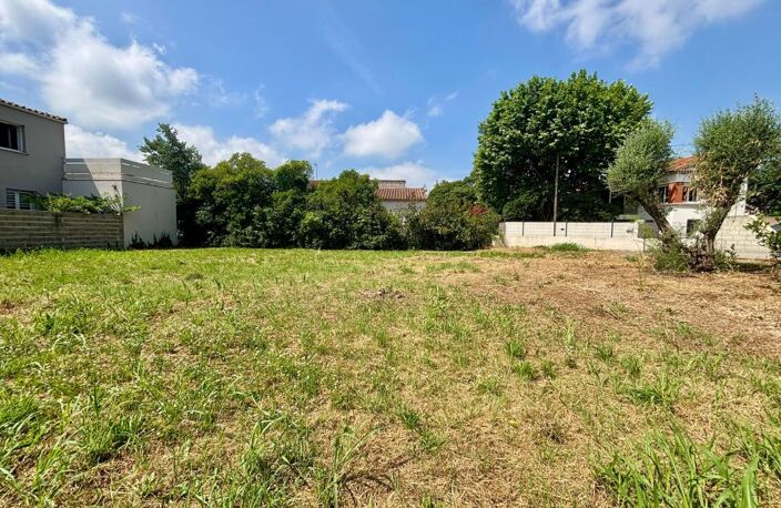 Terrain 376m quartier amoureux à Nîmes — photo 2