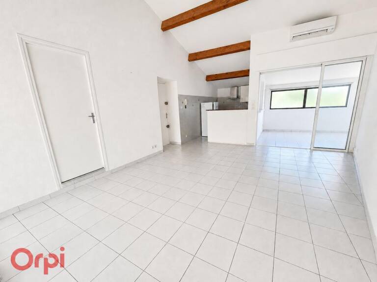 AGDE - Appartement À Louer — photo 1