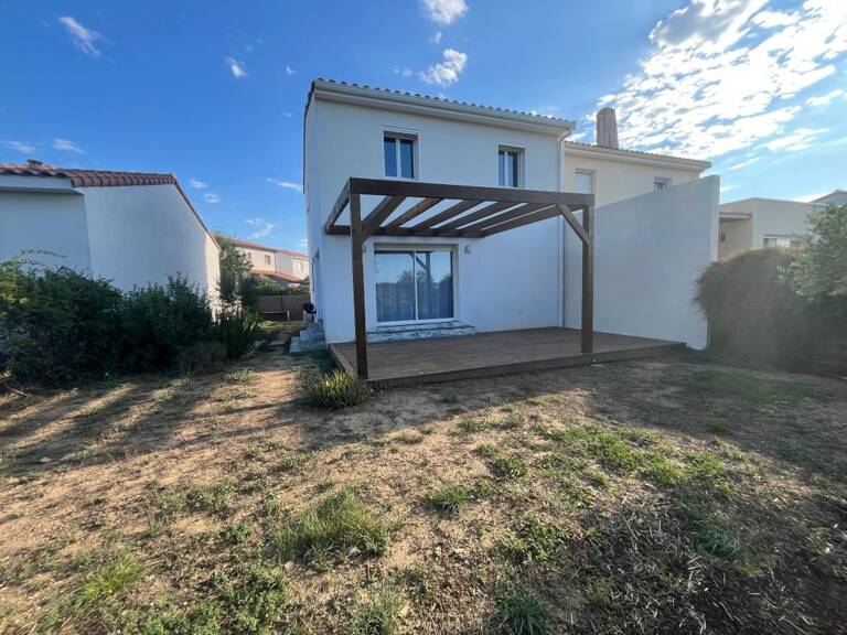 Maison À Louer — photo 1