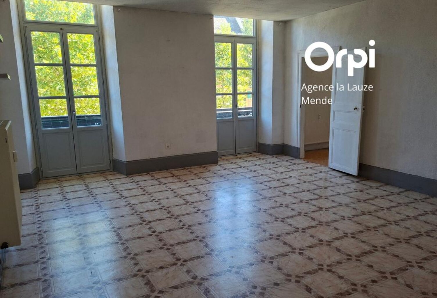 Mende – Appartement T4 de 124 m² avec balcon — photo 1