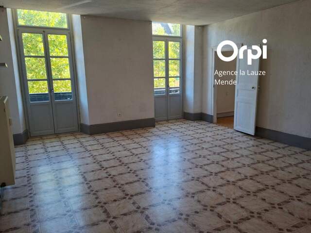 Mende – Appartement T4 de 124 m² avec balcon — photo du bien