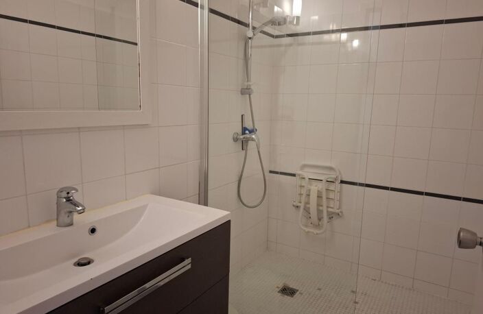Appartement À Vendre — photo 3