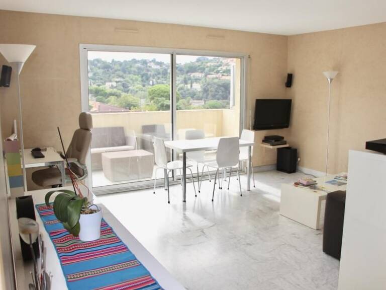 Appartement de 60m2 à louer sur Vallauris — photo 1