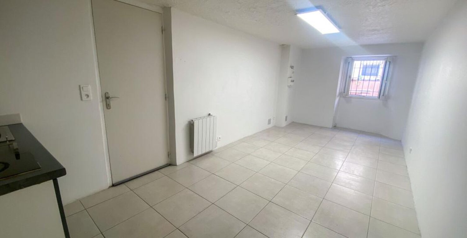 Studio À Louer — photo 1