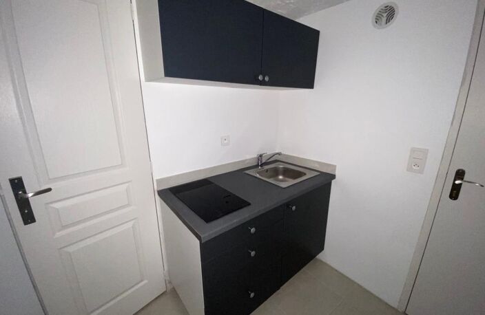 Studio À Louer — photo 2
