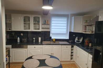 Maison 5 pièces 810 €