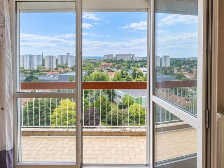 Appartement de 78m2 à louer sur Saint-Fons — photo 1