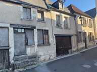 SANCERRE CENTRE-VILLAGE — Maison de caractère à rénover entièrement avec jardinet et garage — photo 2
