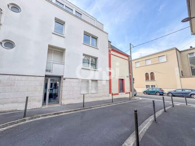 Appartement À Vendre — photo du bien