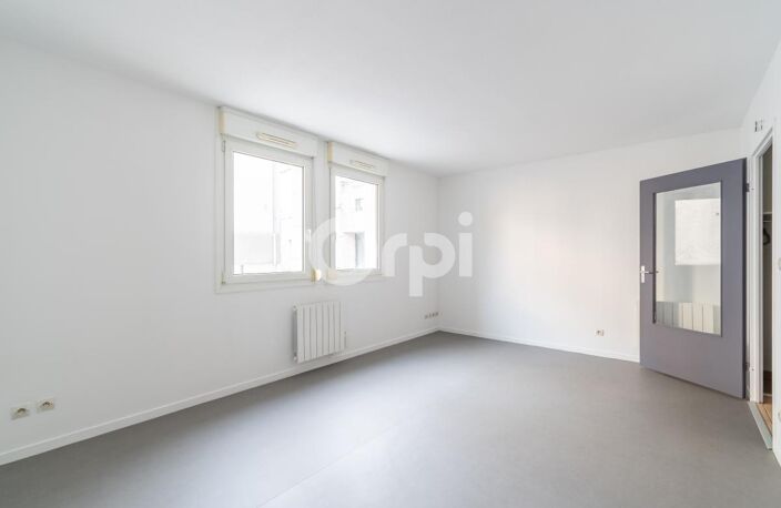 Appartement À Vendre — photo 2