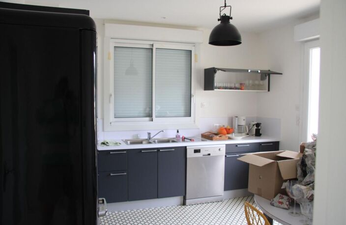 Appartement À Louer — photo 2