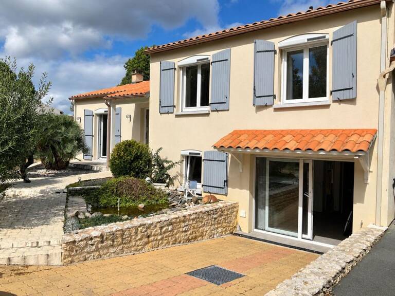 Maison À Vendre — photo 1