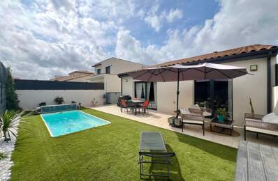 VILLA T3 DE PLAIN PIED AVEC JARDIN PISCINE ET GARAGE — photo du bien