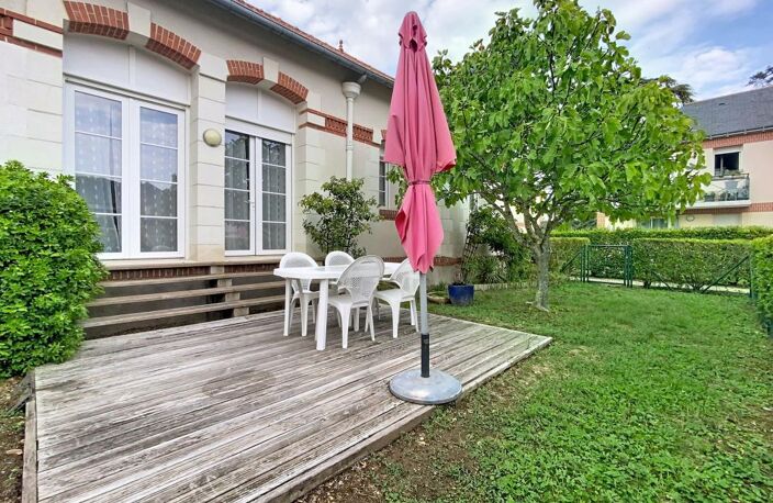 Appartement À Vendre avec jardin, garage et parking privé — photo 2