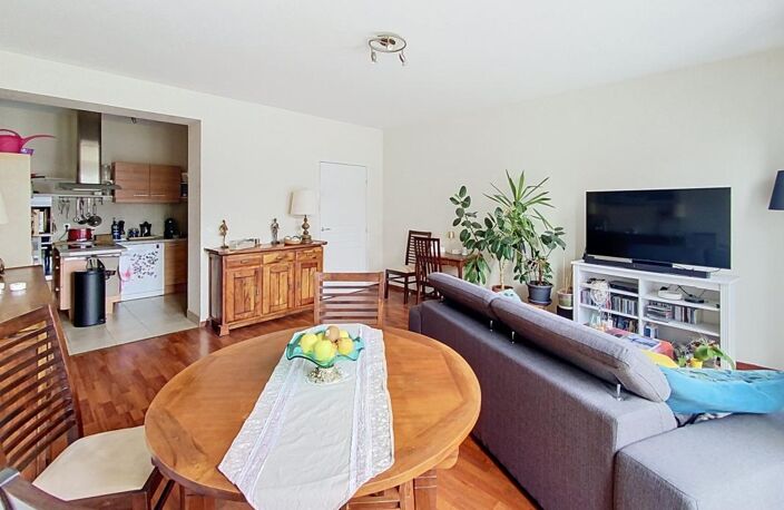 Appartement À Vendre avec jardin, garage et parking privé — photo 5