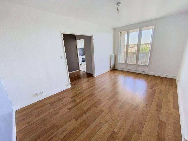 Appartement À Vendre avec terrasse et parking — photo 1