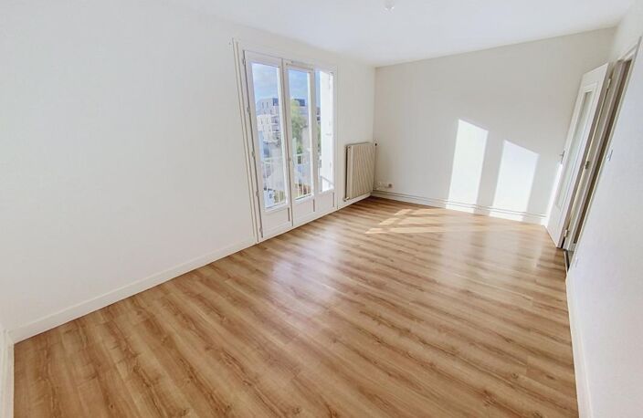Appartement À Vendre avec une place de parking privée — photo 2