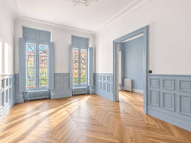 Toulouse Jean-Jaures Wilson appartement type 3 à aménager dans immeuble de caractère — photo 1
