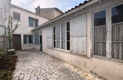 Maison de ville à rénover à fort potentiel – 157 m² habitables – Terrain de 769 m² — photo du bien