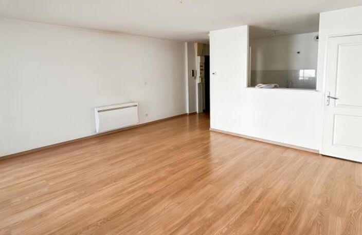Appartement Reims 1 pièce(s) 38.80 m2 — photo 2