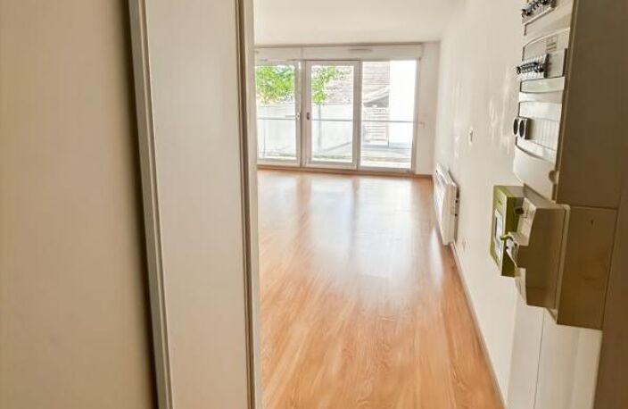 Appartement Reims 1 pièce(s) 38.80 m2 — photo 4