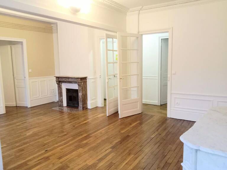 Appartement de type 4 cours Langlet — photo 1