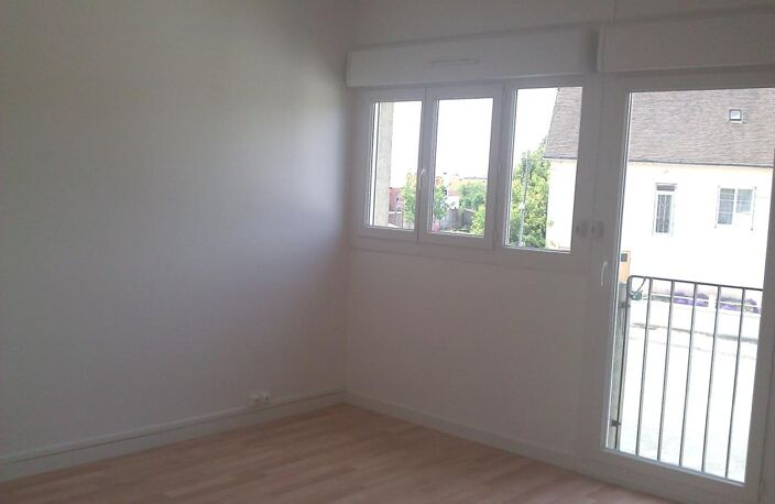 Leasing Appartement 4  pièces 70 m² Châtillon-sur-Indre — photo 3