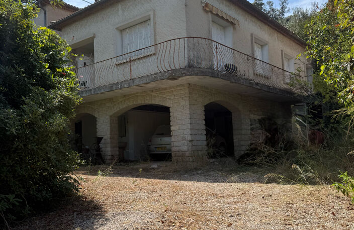 SOLLIES VILLE MAISON 7 PIECES - 165m2 + GARAGE  et ATELIERS — photo 2