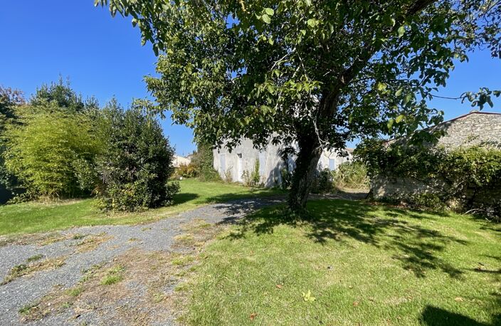 Terrain constructible de 1078 m² à vendre au cœur de Bourgneuf — photo 5