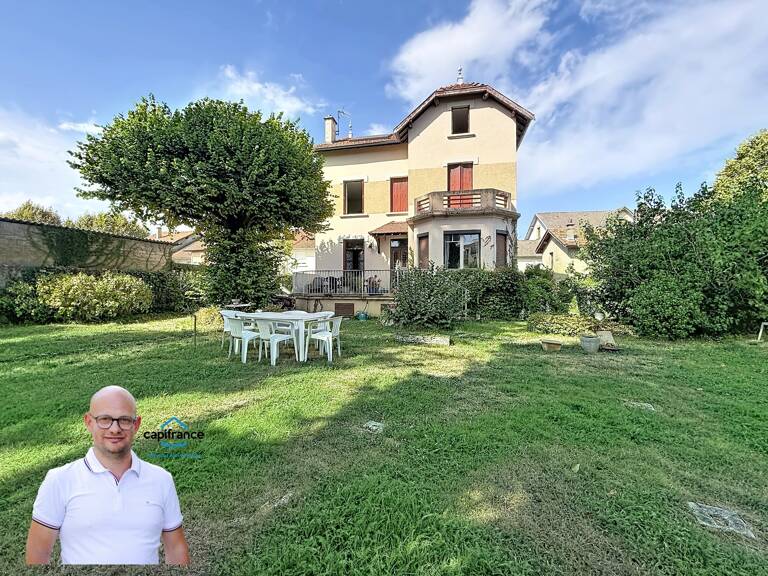 Maison à vendre 6 pièces LES ABRETS (38) sur plus de 2600m2 de terrain — photo 1