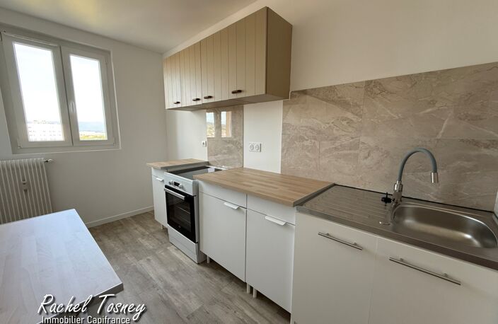 Appartement à louer 2 pièces BELFORT VUE SUPERBE sur les VOSGES ! balcon, cellier et cave — photo 2