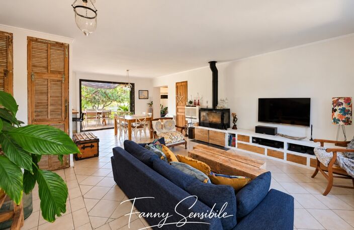 Maison familiale de plain-pied 6 pièces - piscine et jardin env 700 m2 — photo 3