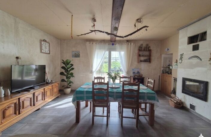 Maison à vendre 8 pièces TONNAY BOUTONNE (17) — photo 5