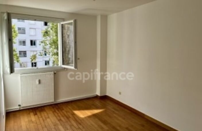 Appartement FRANCHEVILLE 5 pièces, 3 chambres (possibilité 4), proche des commerces, des bus, des écoles — photo 4