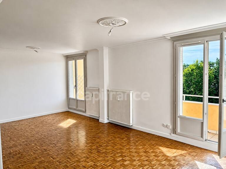 Appartement FRANCHEVILLE 5 pièces, 3 chambres (possibilité 4), proche des commerces, des bus, des écoles — photo 1