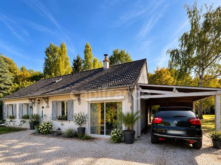 Maison à vendre 6 pièces LA GUERCHE SUR L'AUBOIS (18) — photo 1
