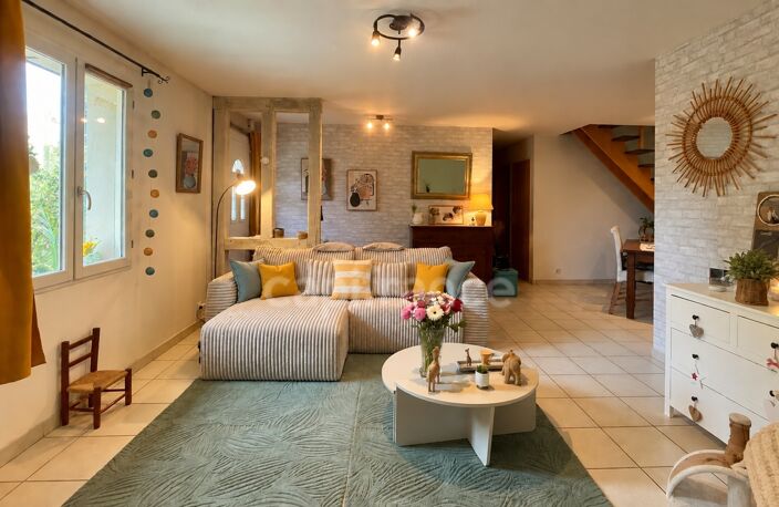 Maison à vendre 6 pièces LA GUERCHE SUR L'AUBOIS (18) — photo 2