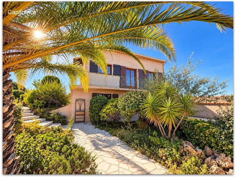 Grande villa familiale de 204 m² avec appartement indépendant, terrain piscinable de 2 178 m² et vue dégagée - Roujan (34320) — photo 1