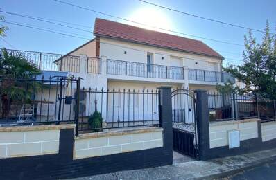 Maison familiale moderne avec terrasse et garage, à 6 min du centre-ville à Fosses (95) — photo du bien